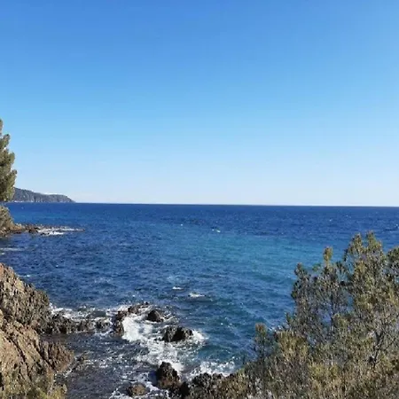 T3, 2ch, Classe 3,parking Gratuit Sur Place A 600m De La Plage, Des Commerces ,du Port Proche St Tropez *