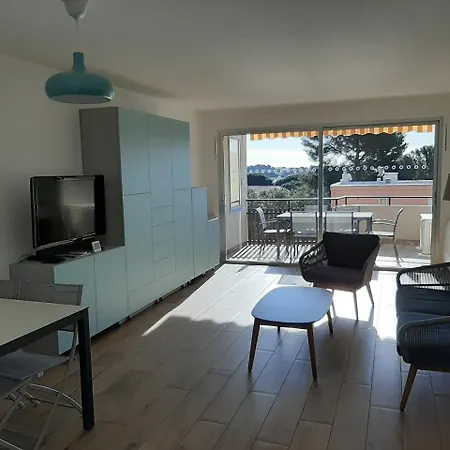 T3, 2ch, Classé 3,parking Gratuit Sur Place à 600m De La Plage, Des Commerces ,du Port Proche St Tropez