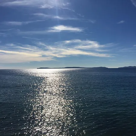 T3, 2ch, Classe 3,parking Gratuit Sur Place A 600m De La Plage, Des Commerces ,du Port Proche St Tropez דירה *
