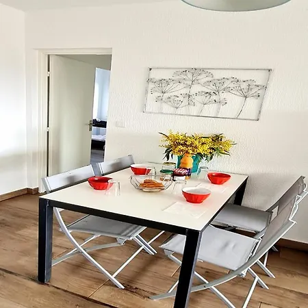 Apartment T3, 2ch, Classe 3,parking Gratuit Sur Place A 600m De La Plage, Des Commerces ,du Port Proche St Tropez Cavalaire-sur-Mer
