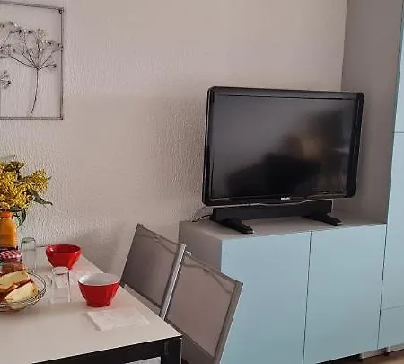 Apartment T3, 2ch, Classe 3,parking Gratuit Sur Place A 600m De La Plage, Des Commerces ,du Port Proche St Tropez *